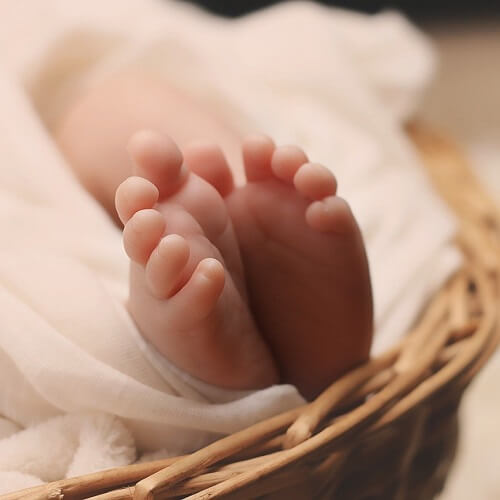 Baby Feet development - tinydale