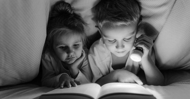 kids reading