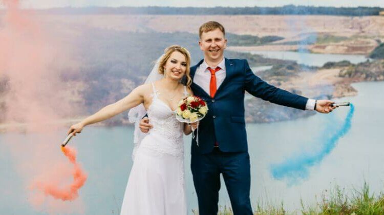 Gender reveal smoke bombs