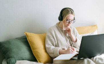 Lady working on laptop