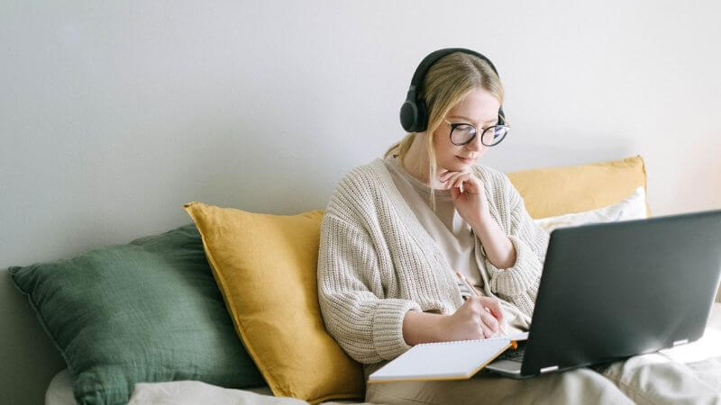 Lady working on laptop