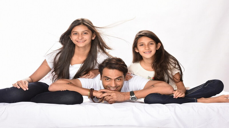 Arjun-Rampal-daughters-G-scaled