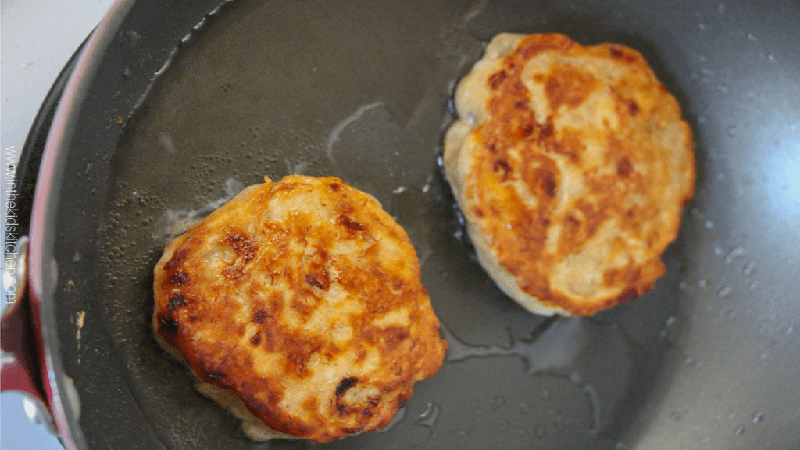 Crispy Banana Fritter - Fried Banana Recipes by Tinydale