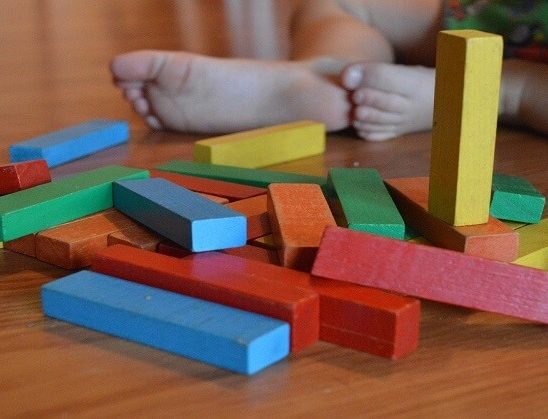 Different ways to play with wooden blocks