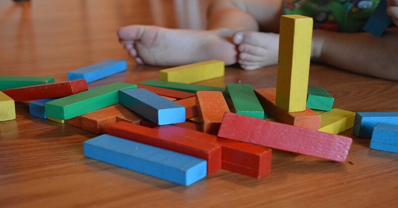 Different ways to play with wooden blocks